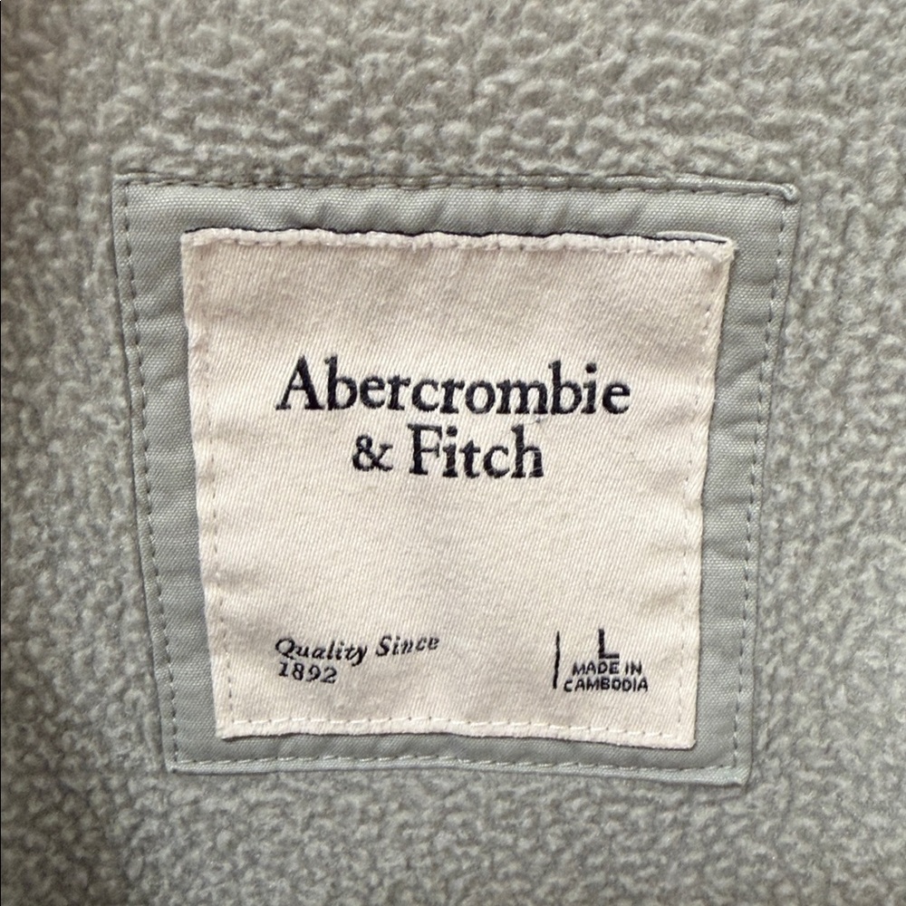 Abercrombie & Fitch Quilted Fleece Pullover - Sage Green - Picture 3 of 5